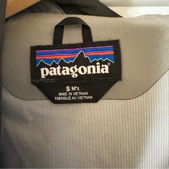 Patagonia Men's Gray Jacket - Picture 3 of 8